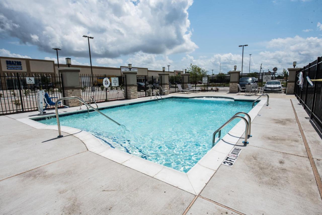 Holiday Inn Express & Suites Houston - Hobby Airport Area By Ihg Exterior foto